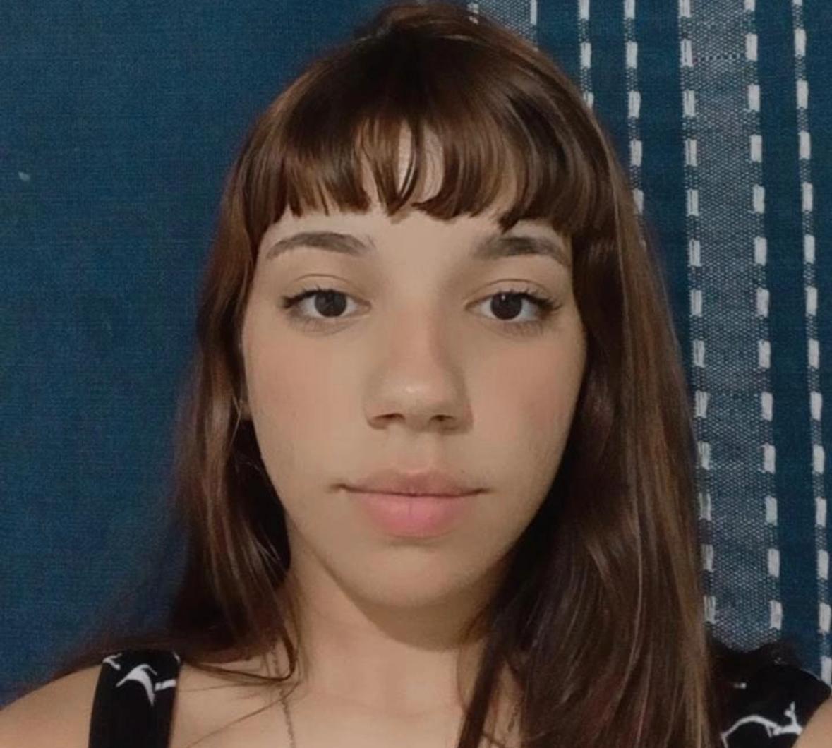 Adolescente desaparecida após sair da escola em Manaus