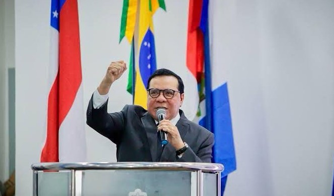 TSE declara legal candidatura de Adail Pinheiro