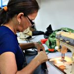 Curso gratuito de corte e costura no bairro Alvorada