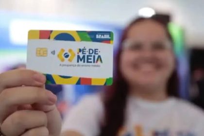 Pé-de-Meia começa a pagar terceira parcela para estudantes nesta segunda-feira