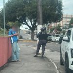 Homem é encontrado com ferimentos na cabeça em calçada na avenida Djalma Batista
