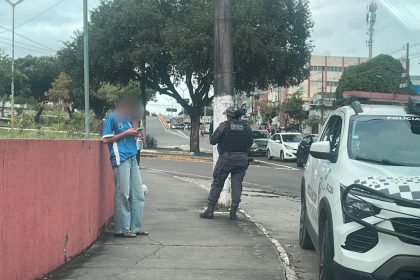 Homem é encontrado com ferimentos na cabeça em calçada na avenida Djalma Batista