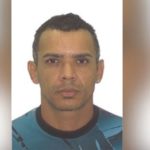 Polícia busca homem suspeito de roubo a cafeteria no bairro Flores
