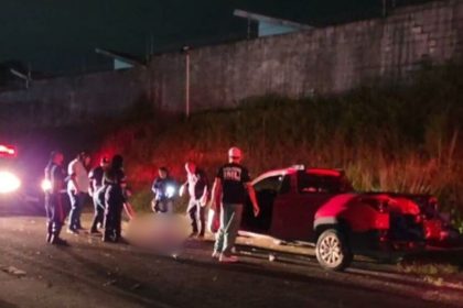 Homem é morto a tiros dentro de carro no bairro Tarumã-Açu, em Manaus