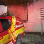 Incêndio após vazamento em botija de gás assusta moradores no Adrianópolis