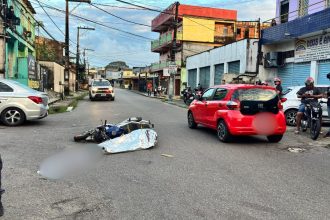 Motociclista morre após colisão com micro-ônibus na zona oeste de Manaus