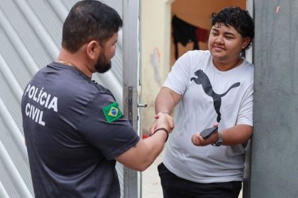 RecuperaFone passa a entregar celulares recuperados na casa de vítimas em Manaus