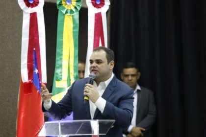 Por unanimidade, Roberto Cidade é eleito governador do Amazonas