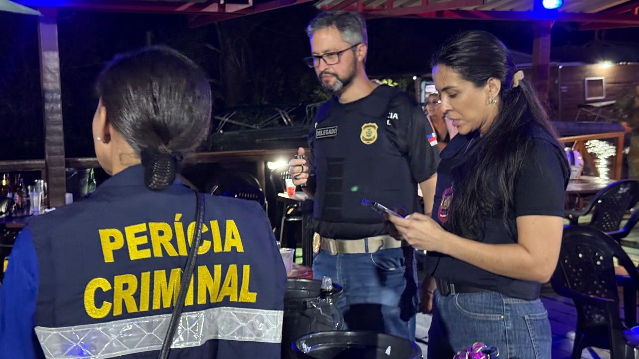 Fiscalização em flutuante no Tarumã termina com prisões e apreensão de drogas