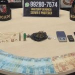 Policiais das Rondas Ostensivas Cândido Mariano (Rocam) prenderam dois homens, na noite de quarta-feira (06), após um sequestro seguido de roubo à residência