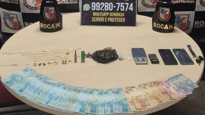 Policiais das Rondas Ostensivas Cândido Mariano (Rocam) prenderam dois homens, na noite de quarta-feira (06), após um sequestro seguido de roubo à residência