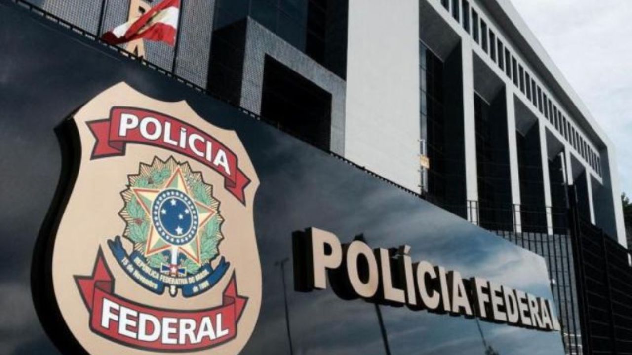 PF realiza operação sobre roubo de ouro e cumpre mandados em Manaus