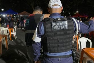 Bar é autuado durante operação de fiscalização no Centro de Manaus