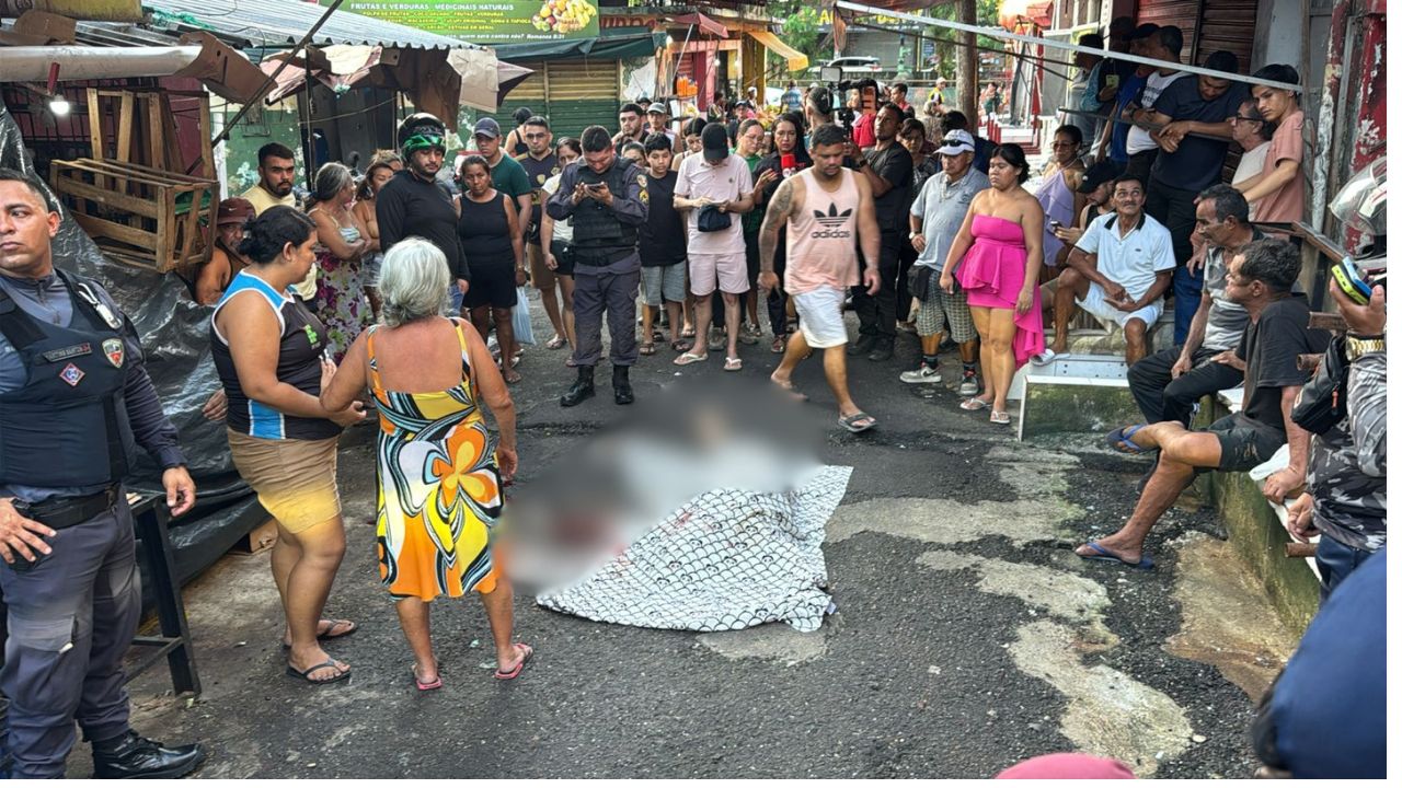 Homem é morto com ao menos 10 tiros no bairro Compensa