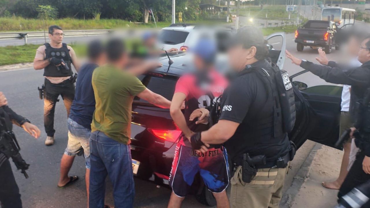 Dois são presos por mortes de policial e amigo no bairro Tarumã