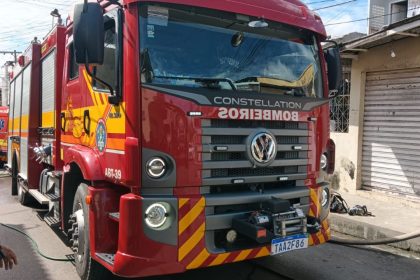 Incêndio atinge residência no bairro Coroado 2, em Manaus