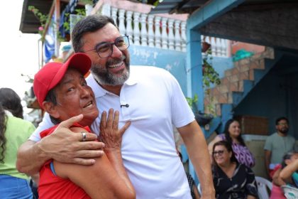 Wilson Lima reforça pré-campanha ao Senado em reencontro com beneficiados por programas de sua gestão