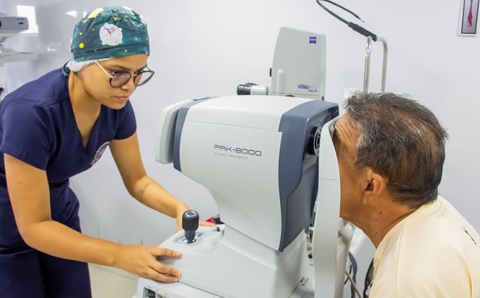 Barco Hospital iniciou atendimentos de saúde em Alvarães