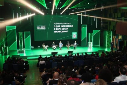 Bem-estar financeiro ganha protagonismo em Fórum do Sicredi