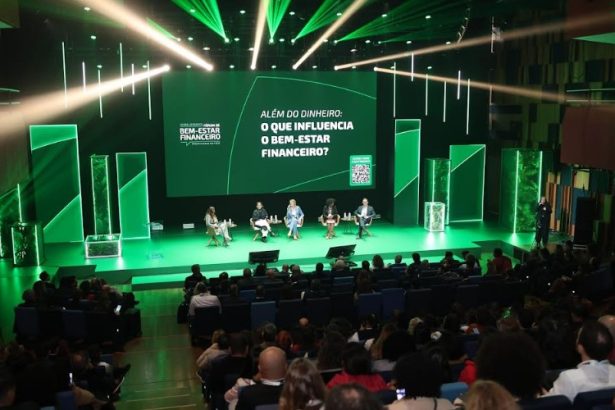 Bem-estar financeiro ganha protagonismo em Fórum do Sicredi