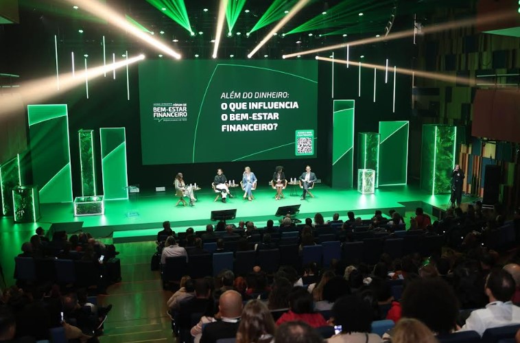 Bem-estar financeiro ganha protagonismo em Fórum do Sicredi