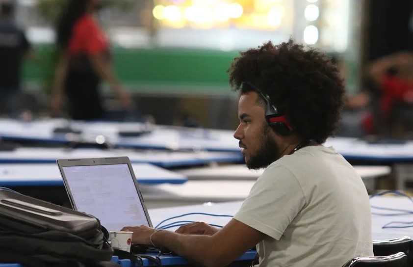 Fiocruz abre 20 mil vagas em curso gratuito e on-line