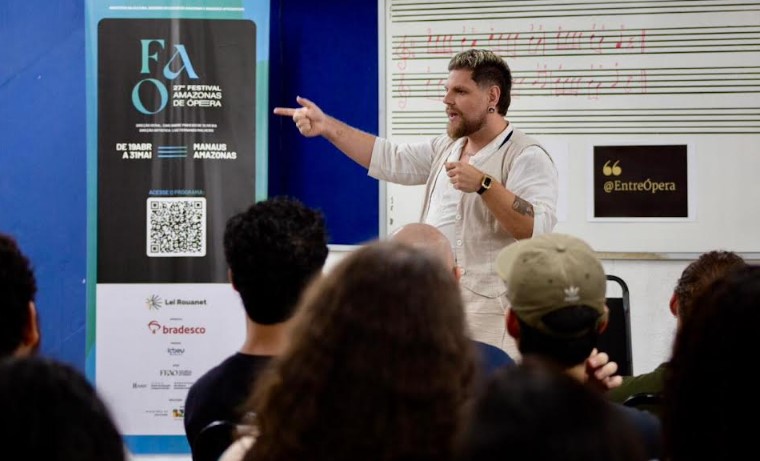 "Ópera nas Escolas" leva oficinas a estudantes de Manaus