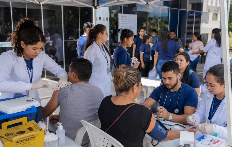 Semana da Enfermagem terá vacinação e serviços gratuitos