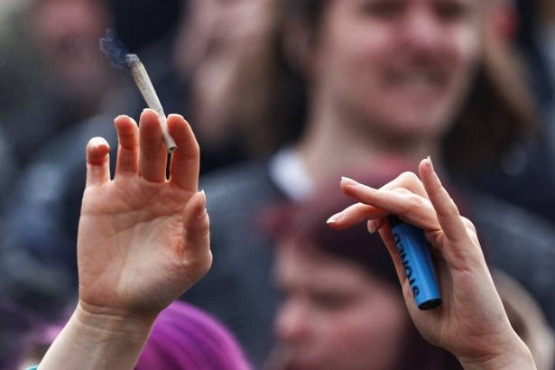 Consumo de drogas na juventude ligado a danos cognitivos
