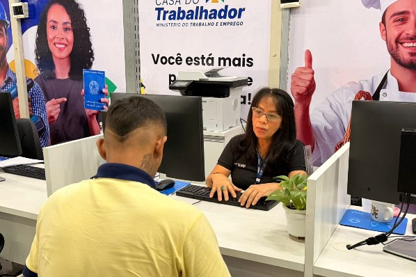 Auxiliar, cozinheiro e mais de 1 mil vagas no Sine