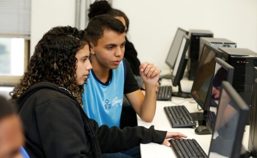 CIEE abre 136 vagas para estágio e jovem aprendizagem no AM