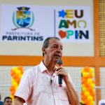 Omar Aziz destaca educação, segurança e obras durante agenda em Parintins