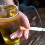 Imposto seletivo deve elevar preço de bebidas alcoólicas, refrigerantes e cigarros a partir de 2027
