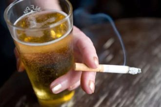 Imposto seletivo deve elevar preço de bebidas alcoólicas, refrigerantes e cigarros a partir de 2027