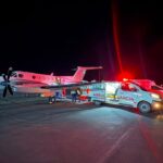 Pacientes em estado grave são transferidos de Parintins para Manaus em UTI aérea