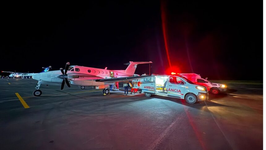 Pacientes em estado grave são transferidos de Parintins para Manaus em UTI aérea