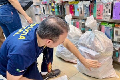 Fiscalização apreende mais de 2,8 mil itens falsificados em comércio de Manaus