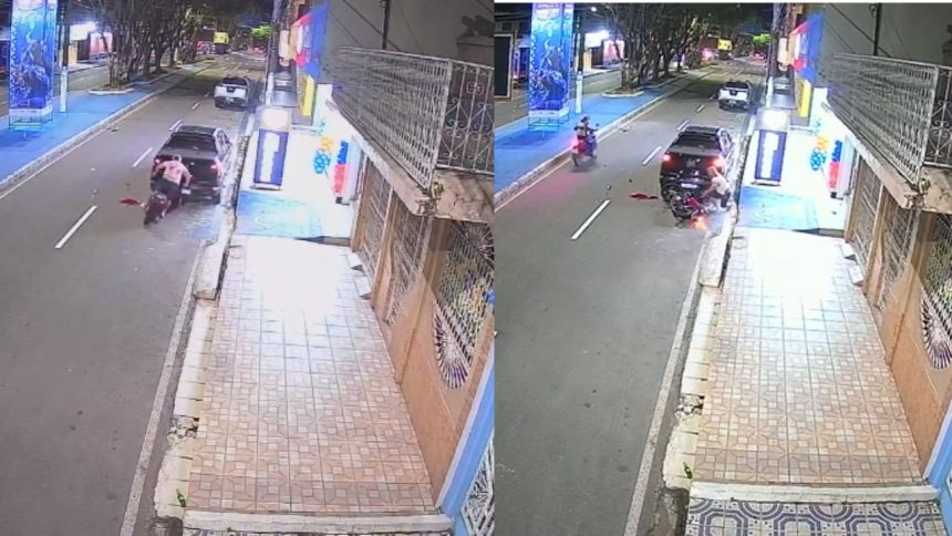 Vídeo registra momento em que motociclista colide contra carro estacionado em Parintins