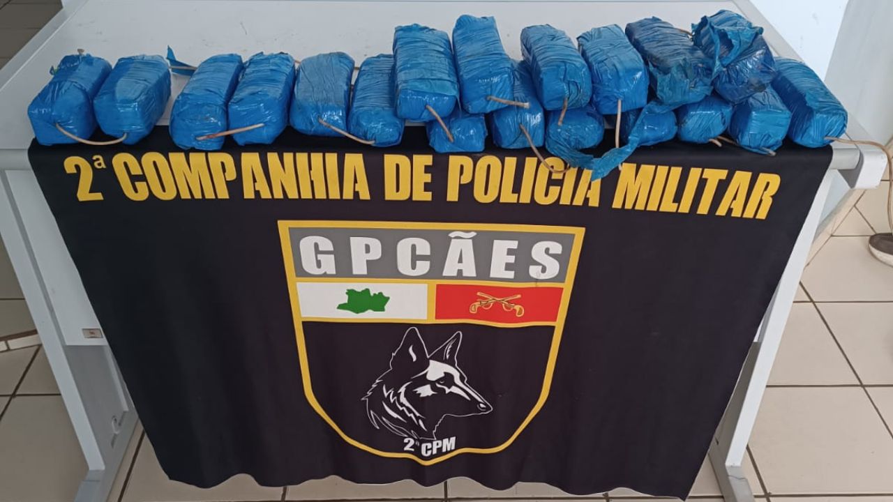 Fiscalização em embarcação apreende mais de 11 quilos de pasta base de cocaína no AM