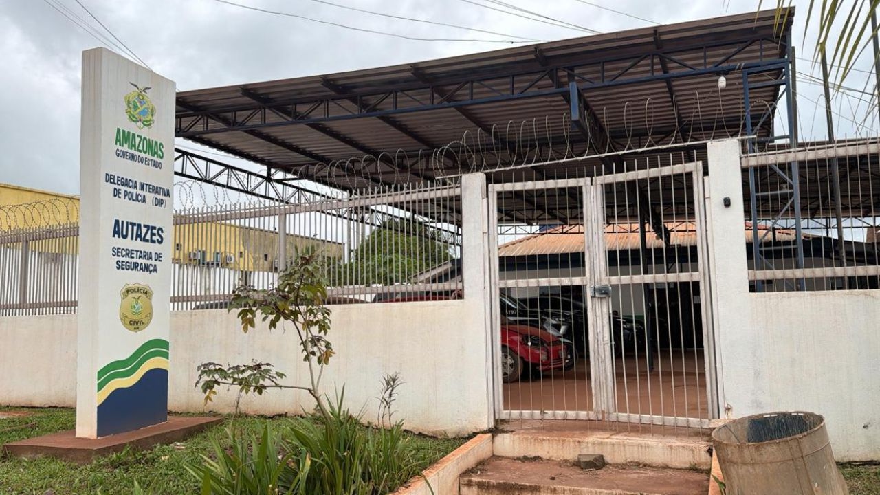 Uma mulher de 22 anos morreu após ser atacada durante um roubo na comunidade Taquara, zona rural de Autazes, no interior do Amazonas.