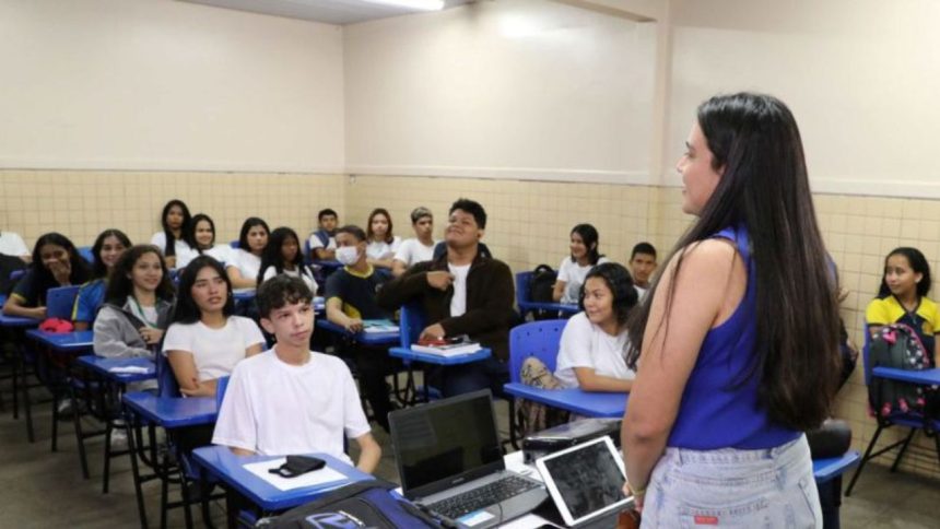 Processo seletivo abre 40 vagas para gestores de escolas da rede municipal de Barreirinha