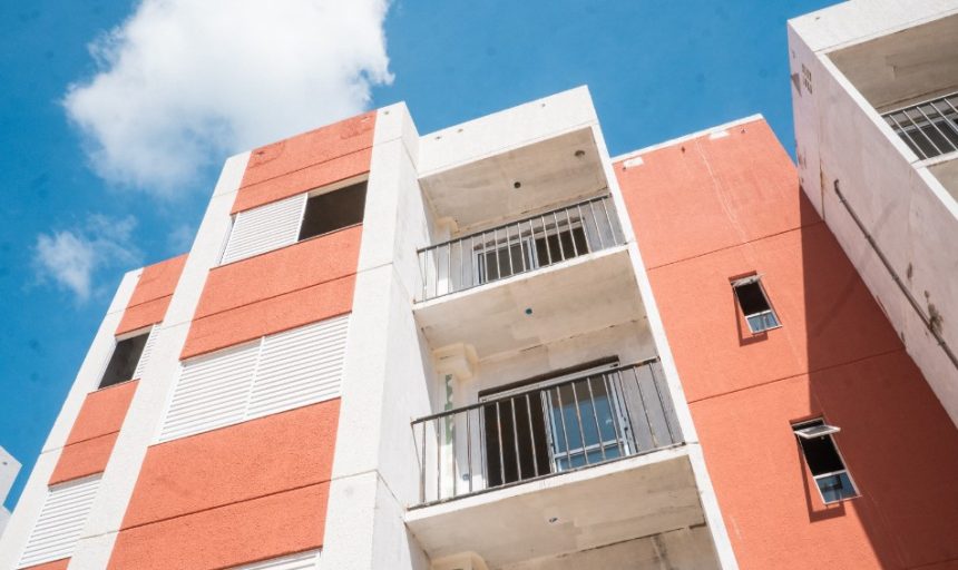 Golpes na compra de imóveis têm alta no Amazonas