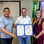 Roberto Cidade lança editais para pagar subvenções no AM
