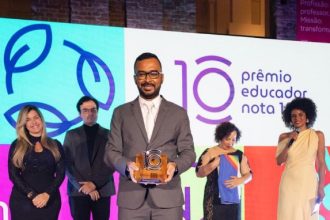 Prêmio Educador Nota 10 prorroga prazo para inscrições