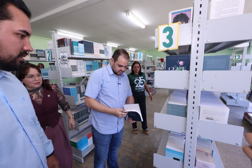 Roberto Cidade entrega novo núcleo da UEA em Boa Vista do Ramos