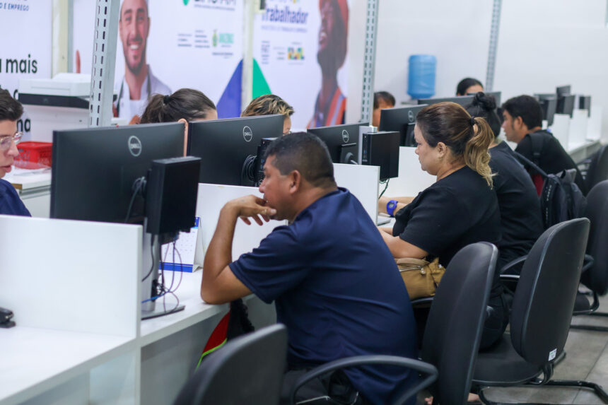 Sine seleciona para mais de 1 mil vagas em Manaus