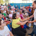 Governador Roberto Cidade prestigia programação em homenagem ao Dia dos Avós no Centro de Convivência André Araújo